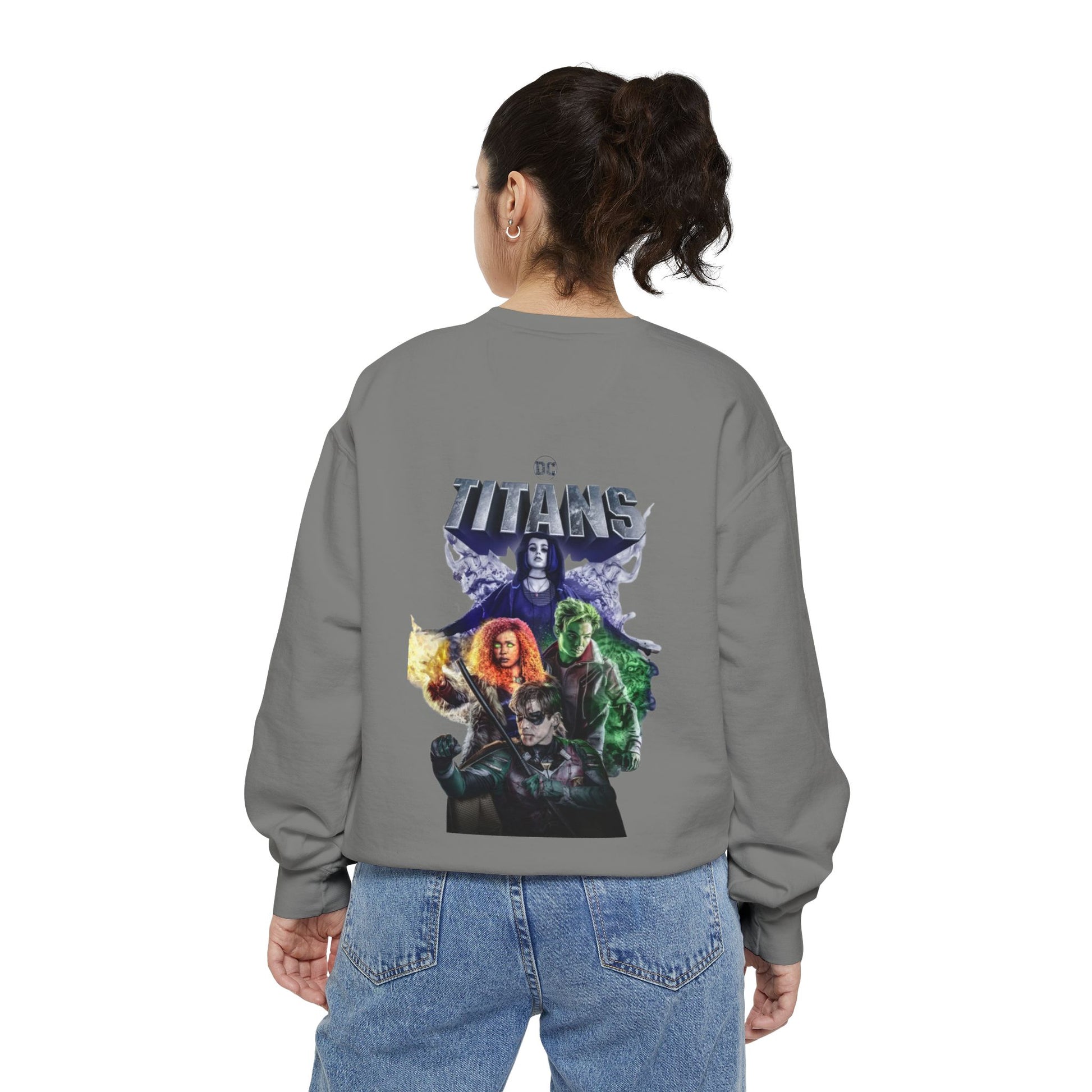 DC Titans Graphic Unisex Sweatshirt, Cozy Sweatshirt for Fans, Perfect Gift for Birthdays, Comfy Spring Fashion, Casual Layering Piece