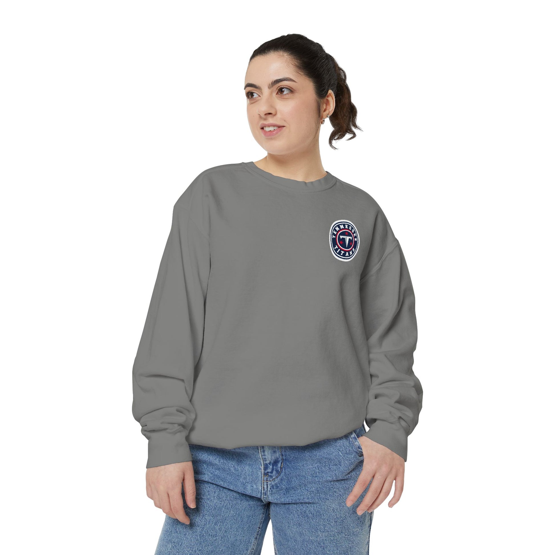 DC Titans Graphic Unisex Sweatshirt, Cozy Sweatshirt for Fans, Perfect Gift for Birthdays, Comfy Spring Fashion, Casual Layering Piece